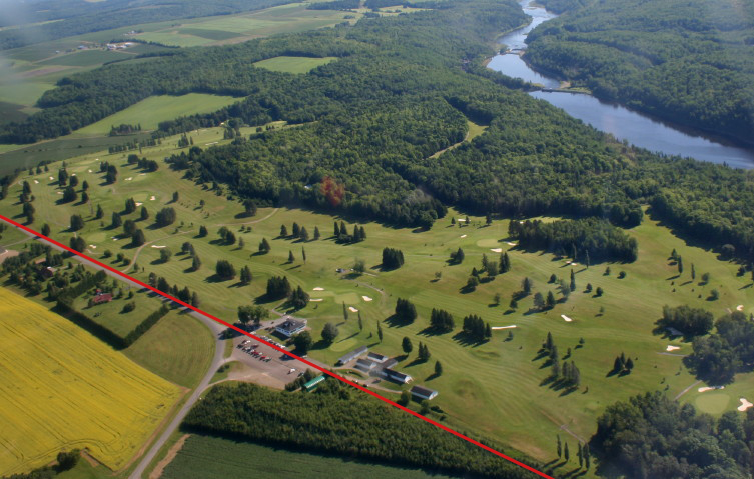 Golfbaan op landgrens Amerika en Canada
